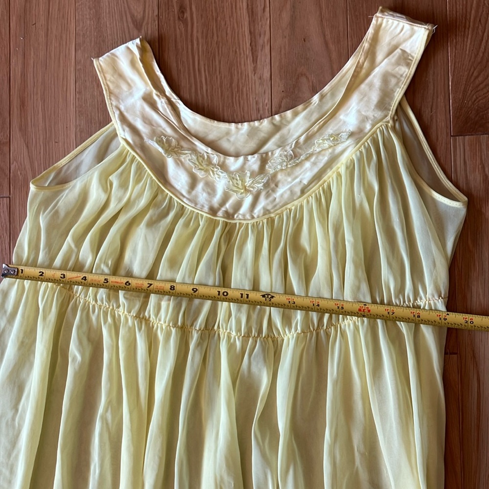 Vintage Elegant yellow sheer Chemise - Picture 5 of 8